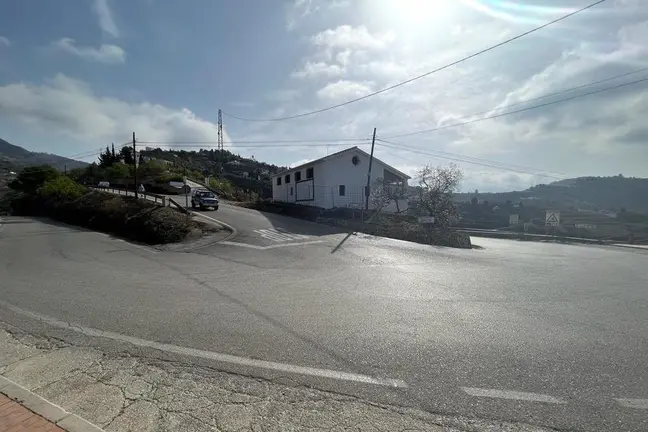 Cruce carretera A-7207