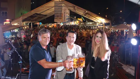 autoridades acto oficial Oktoberfest